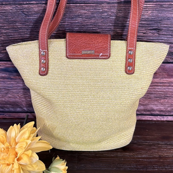 ERIC JAVITS Raffia Leather-Trimmed Shoulder Bag in key line green! - Picture 2 of 8